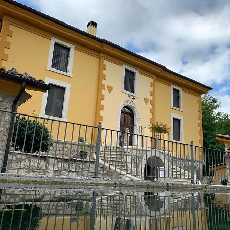 Casale Alberico Lejlighed